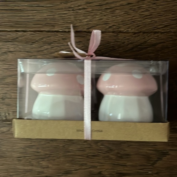 Lang Magical Mushroom Pink and White Salt & Pepper Shaker Set - Picture 3 of 4